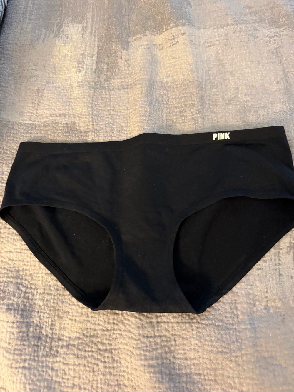 PINK Black Seamless Hipster Panty new without tags